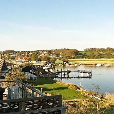 4 Person In Hejls-by Traum