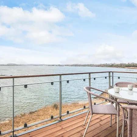 4 Person In Hejls-by Traum *